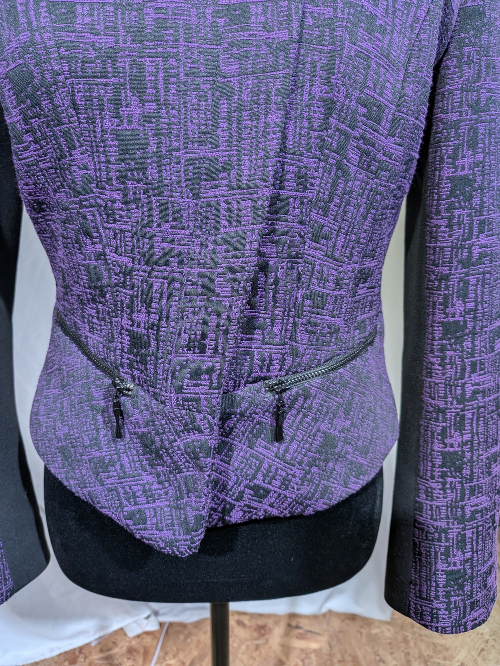 Mary Kay Purple and Black Patterned Blazer by Twinhill - Picture 3 of 14